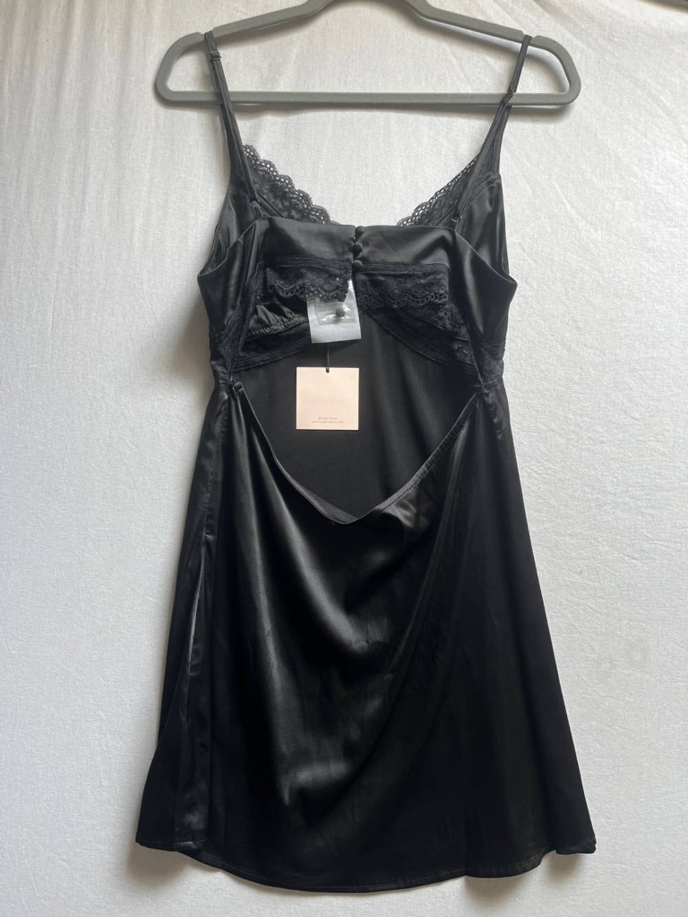 NWT Superdown Nidia Black Satin Lace Trim Open Back Mini Slip Dress Sz M - Picture 4 of 10